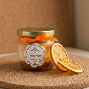 Orangefarbene Kerze 130g